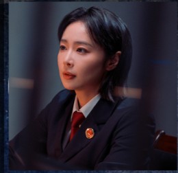 方霊淵（ファン・リンユェン）　高葉（ガオ・イェ）