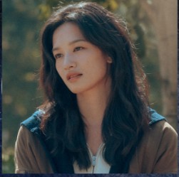 江婷（ジァン・ティン）　葉青（イェ・チン）